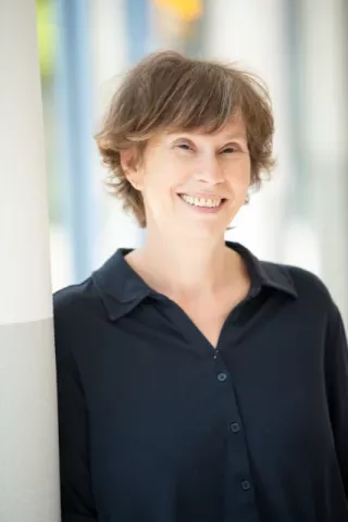 Stufenleitung Grund- und Mittelstufe - Frau Sabine Fox